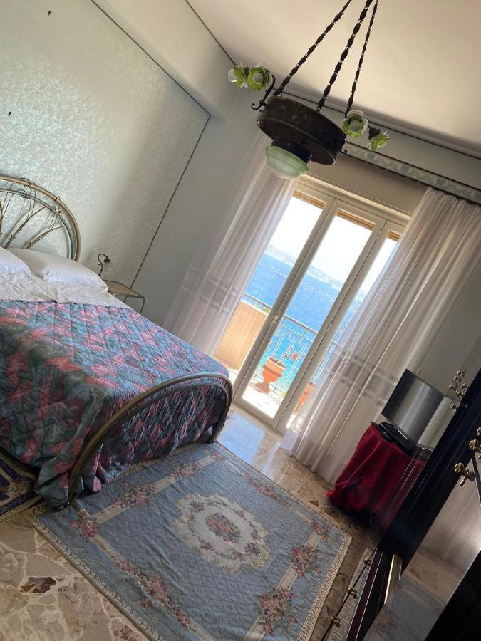 La Finestra Sullo Stretto Apartment Messina Luaran gambar
